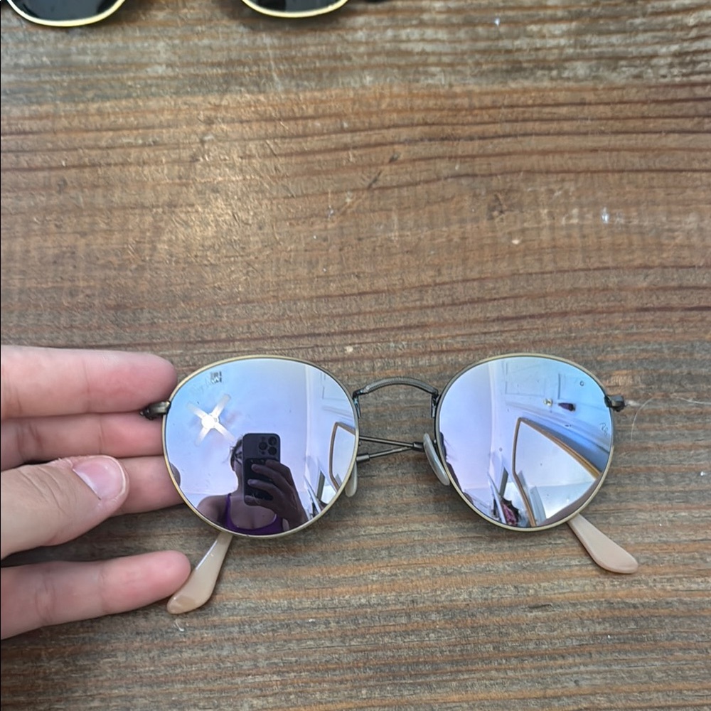 Round Rayban sunglasses